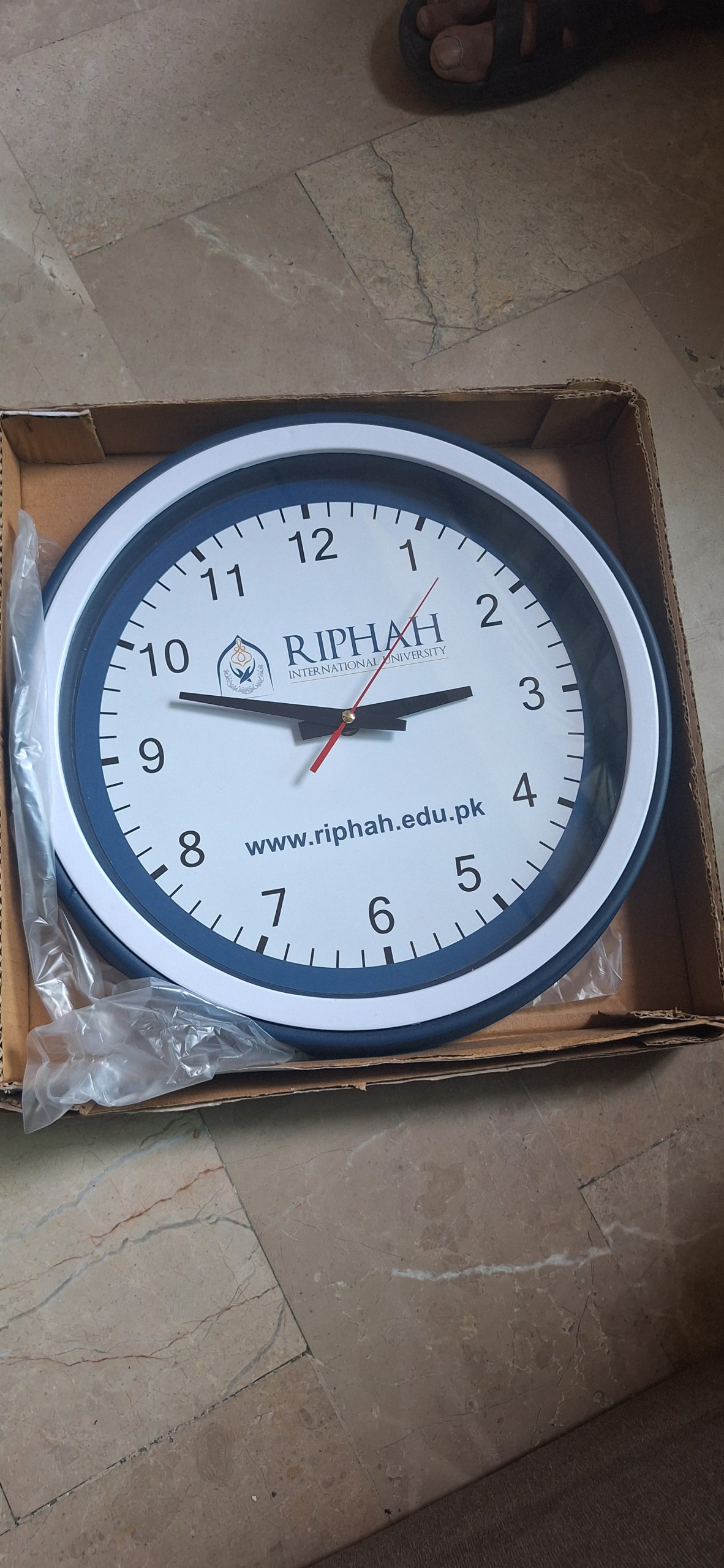 Premium Corporate Wall Clock - Image 3